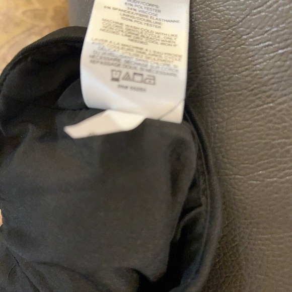 NWT- Express Fully Lined Black Pencil Skirt - Picture 7 of 8